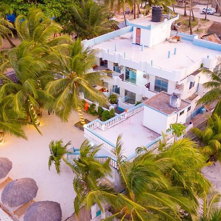 Sands Inn Hotel Pwani Mchangani Bagian luar foto