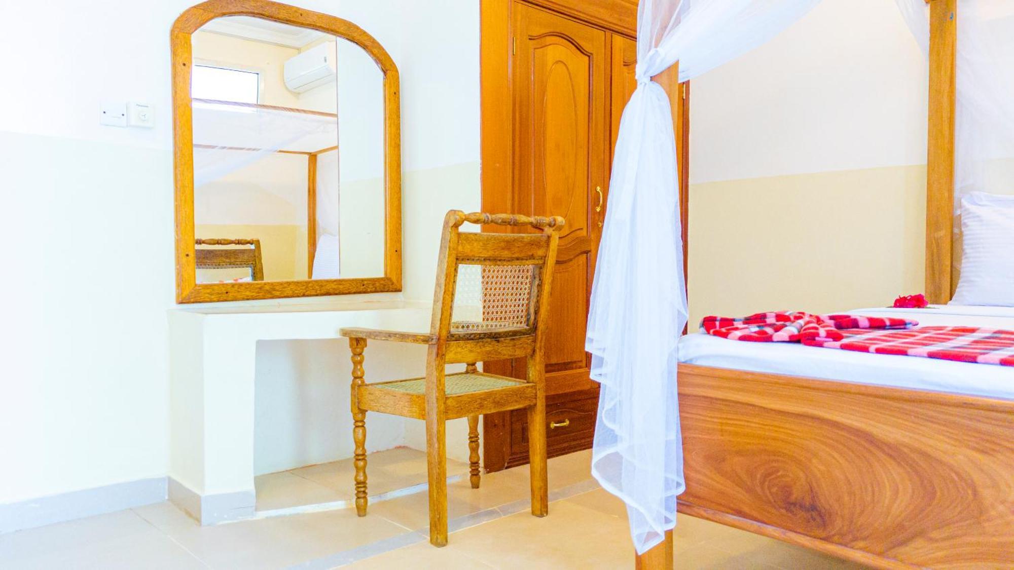 Sands Inn Hotel Pwani Mchangani Bagian luar foto