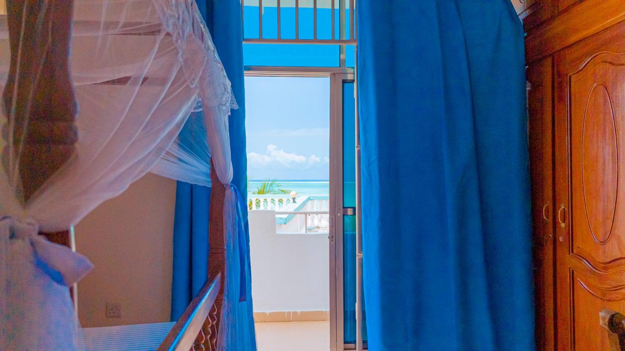 Sands Inn Hotel Pwani Mchangani Bagian luar foto