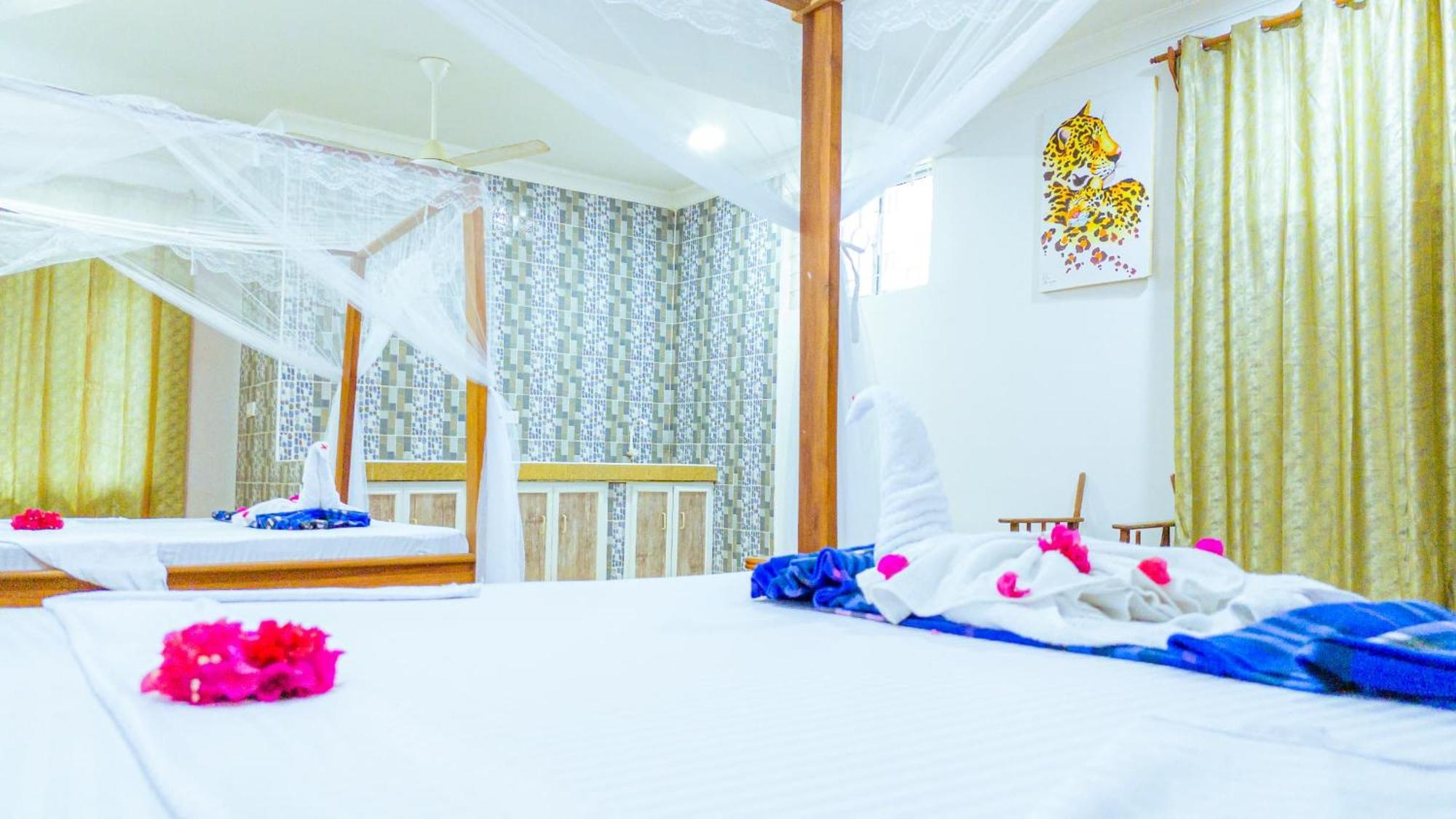 Sands Inn Hotel Pwani Mchangani Bagian luar foto